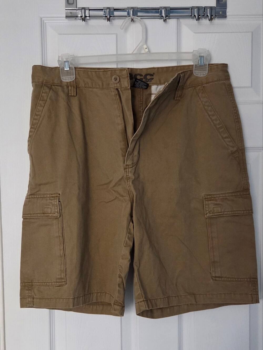 Men's Cargo Shorts in Tan